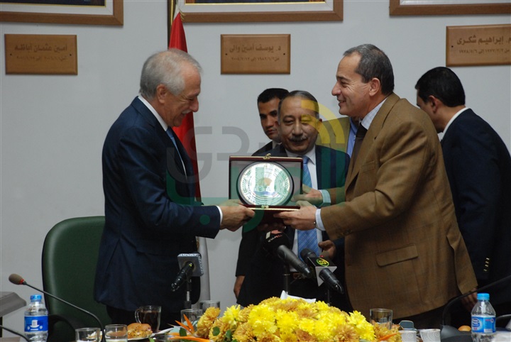 وزير الزراعة يلتقي نظيره اللبناني لبحث توطيد سبل التعاون المشترك