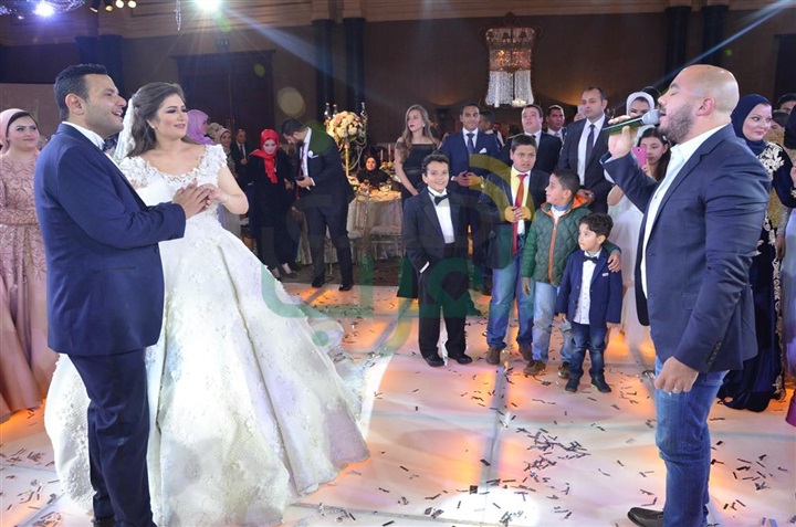 بالصور..  نجوم الفن فى زفاف أحمد وملك