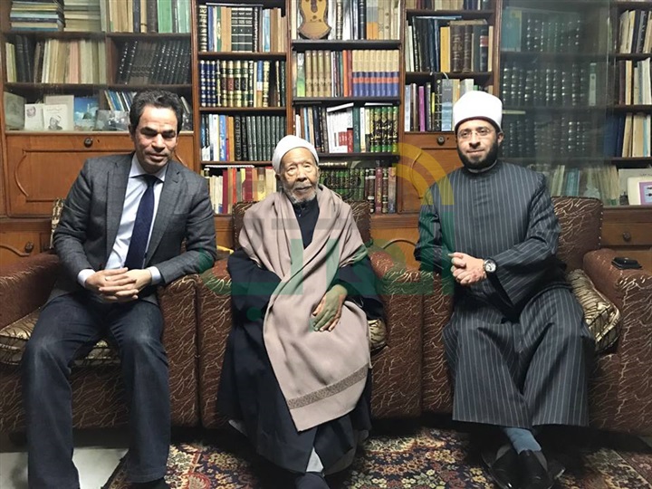 بالصور.. "الأزهري" و"المسلماني" يزوران أكبر معمر أزهري