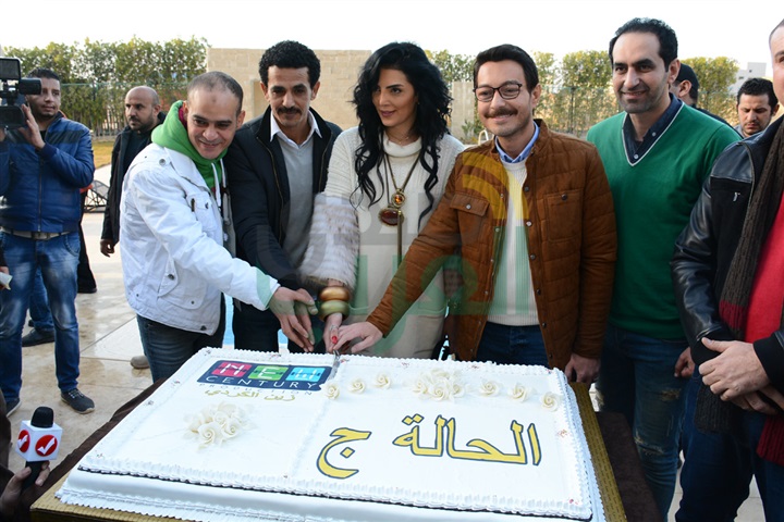 بالصور .. حورية فرغلي وأحمد زاهر يحتفلان ببدء تصوير "الحالة ج" بالصور .. حورية فرغلي وأحمد زاهر يحتفلان ببدء تصوير "الحالة ج"
