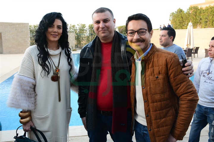 بالصور .. حورية فرغلي وأحمد زاهر يحتفلان ببدء تصوير "الحالة ج" بالصور .. حورية فرغلي وأحمد زاهر يحتفلان ببدء تصوير "الحالة ج"