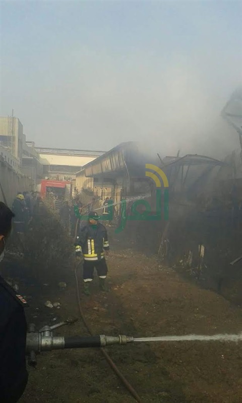 بالصور .. حريق ضحم يلتهم شركة للأدوات الصحية بقليوب 