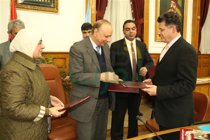 محافظ القاهرة يوقع برتوكول تعاون بين القاهرة واليونيسيف لدعم قدرات لجان حماية الطفل