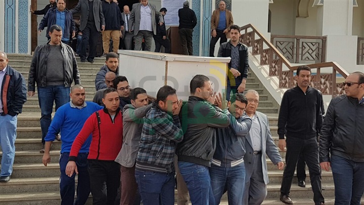 بالصور.. تشييع جنازة والدة الإعلامي محمد علي خير بالصور.. تشييع جنازة والدة الإعلامي محمد علي خير