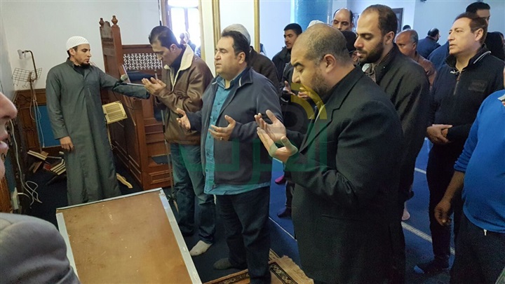 بالصور.. تشييع جنازة والدة الإعلامي محمد علي خير بالصور.. تشييع جنازة والدة الإعلامي محمد علي خير