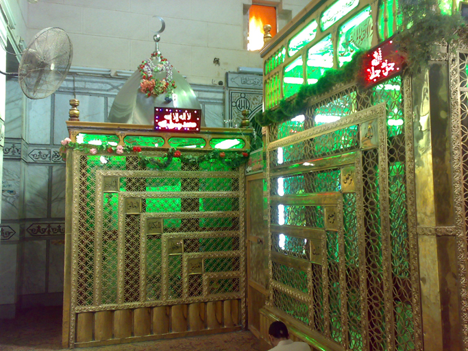 قبر أمير الجيوش الإسلامية الصحابي الشهيد: سيدنا شبل أبن عم رسول الله صلى الله عليه وآله وسلم ، والسبع بنات أخواته ، وقبور الصحابة الأربعين شهيد بمسجده بمحافظة المنوفية - مصر .. قبر أمير الجيوش الإسلامية الصحابي الشهيد: سيدنا شبل أبن عم رسول الله صلى الله عليه وآله وسلم ، والسبع بنات أخواته ، وقبور الصحابة الأربعين شهيد بمسجده بمحافظة المنوفية - مصر ..