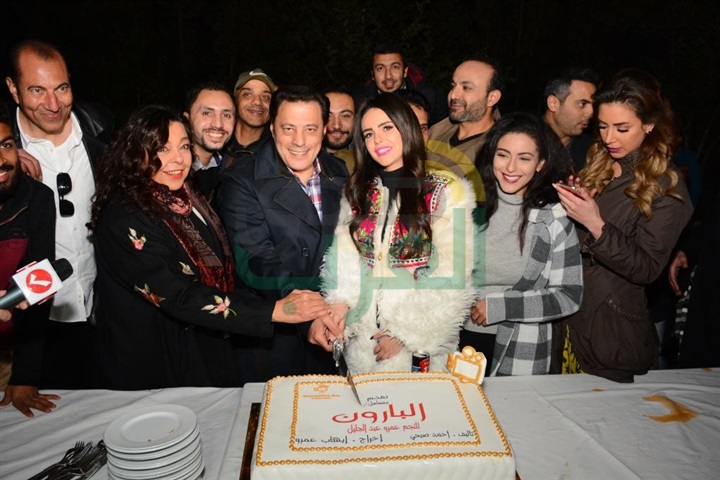 بالصور .. عمرو عبد الجليل يحتفل ببدء تصوير "البارون " بالصور .. عمرو عبد الجليل يحتفل ببدء تصوير "البارون "