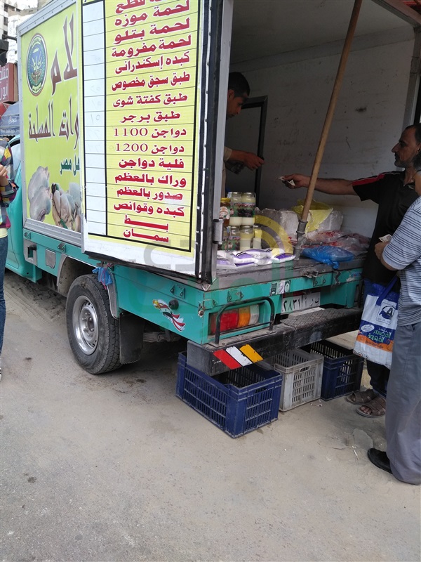 بالصور .. نجاح منافذ اللحوم يتبعه منافذ لبيع كافة السلع الأساسية