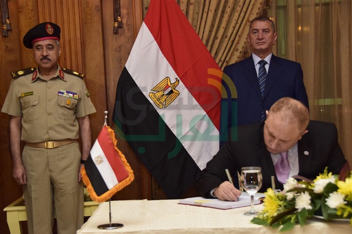 بالصور.. محافظ كفر الشيخ يشهد توقيع البروتوكول المشترك لبدء مشروع فصل المعادن من الرمال السوداء