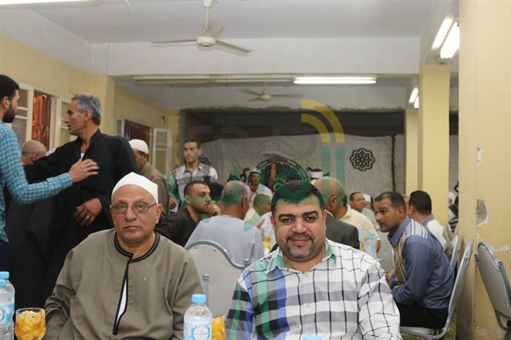 بالفيديو والصور.. محافظ كفر الشيخ يشارك في الإفطار الجماعي بقرية "شباس الملح" بدسوق