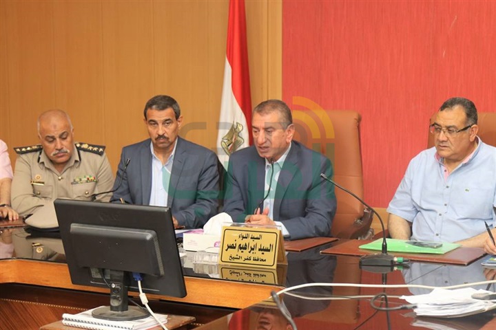 بالصور.. محافظ كفر الشيخ يتابع تنفيذ مشروعات الخطة الاستثمارية
