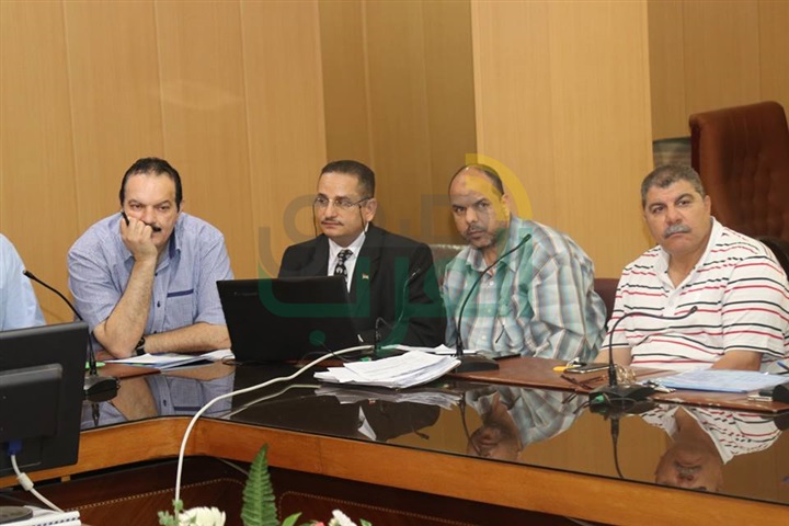 بالصور.. محافظ كفر الشيخ يتابع تنفيذ مشروعات الخطة الاستثمارية