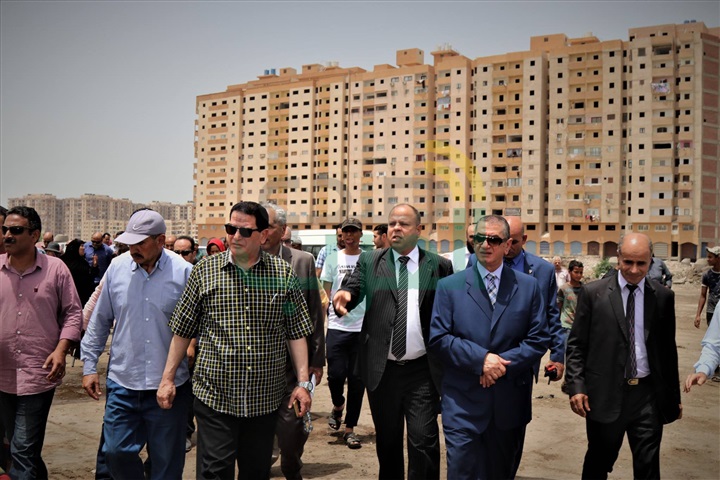 بالصور.. محافظ كفر الشيخ يضع حجر الأساس لمشروع "تحيا مصر" لإسكان الشباب