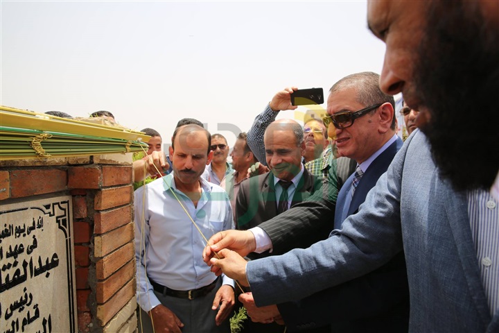 بالصور.. محافظ كفر الشيخ يضع حجر الأساس لمشروع "تحيا مصر" لإسكان الشباب