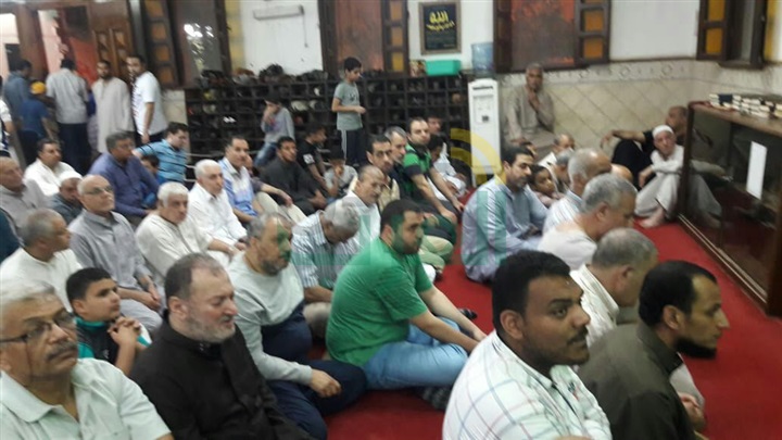 مساجد الإسكندرية تستقبل المصلين بروحانيات ربانية وأمنيات بإجابة الدعاء وسلامة البلاد
