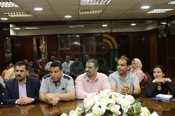 بالصور..محافظ  كفر الشيخ للشباب: "مهما اختلفنا فى التعبير عن آرائنا إلا كلنا متفقون على حب بلدنا"