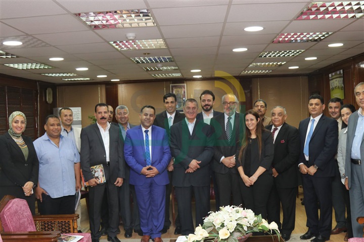 بالصور.. محافظ كفر الشيخ يوقع بروتوكول تعاون مشترك مع وزارة التموين وهيئة "كير" العالمية لتمويل المشروعات