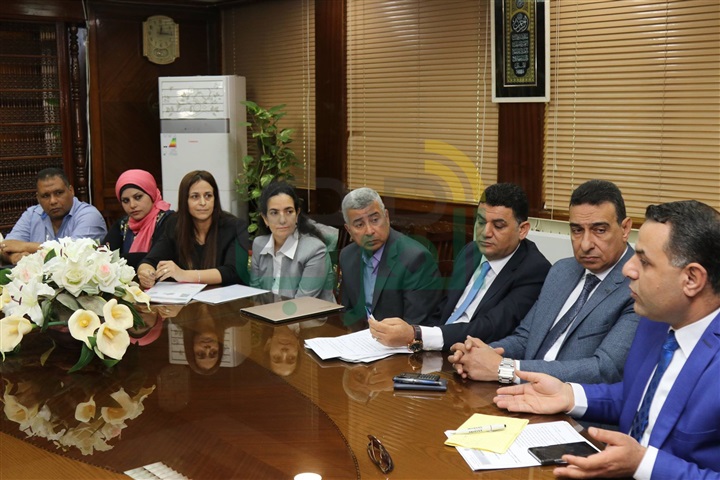 بالصور.. محافظ كفر الشيخ يوقع بروتوكول تعاون مشترك مع وزارة التموين وهيئة "كير" العالمية لتمويل المشروعات