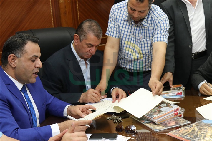 بالصور.. محافظ كفر الشيخ يوقع بروتوكول تعاون مشترك مع وزارة التموين وهيئة "كير" العالمية لتمويل المشروعات