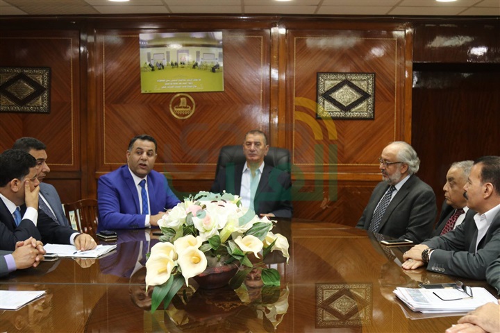 بالصور.. محافظ كفر الشيخ يوقع بروتوكول تعاون مشترك مع وزارة التموين وهيئة "كير" العالمية لتمويل المشروعات