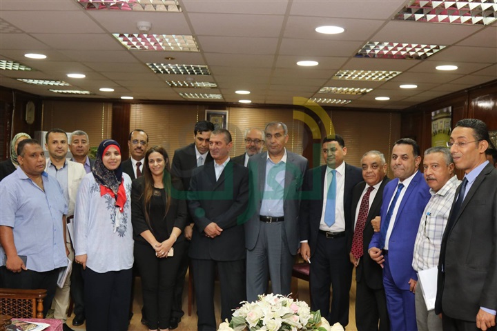 بالصور.. محافظ كفر الشيخ يوقع بروتوكول تعاون مشترك مع وزارة التموين وهيئة "كير" العالمية لتمويل المشروعات