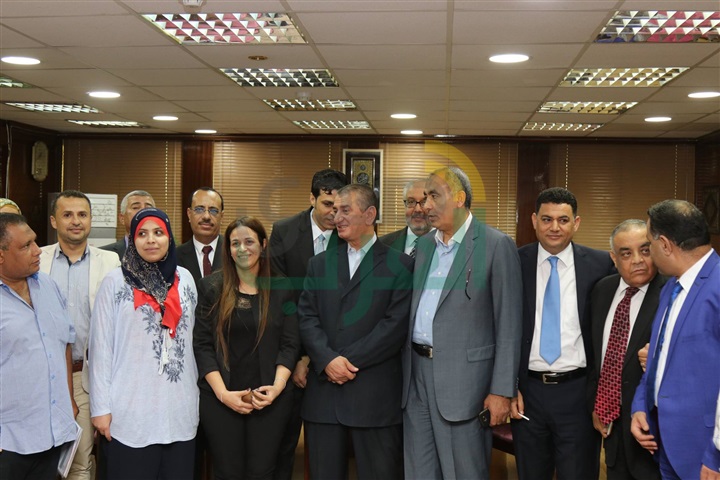 بالصور.. محافظ كفر الشيخ يوقع بروتوكول تعاون مشترك مع وزارة التموين وهيئة "كير" العالمية لتمويل المشروعات