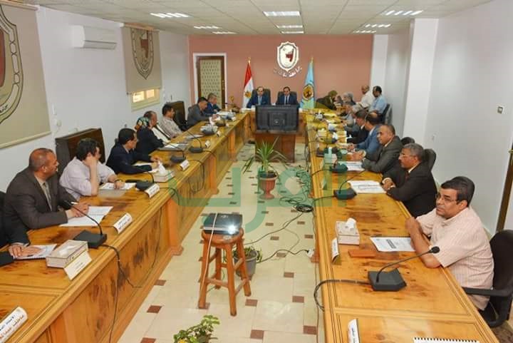مجلس جامعة سوهاج يوافق على ترقية 10 من أعضاء هيئة التدريس