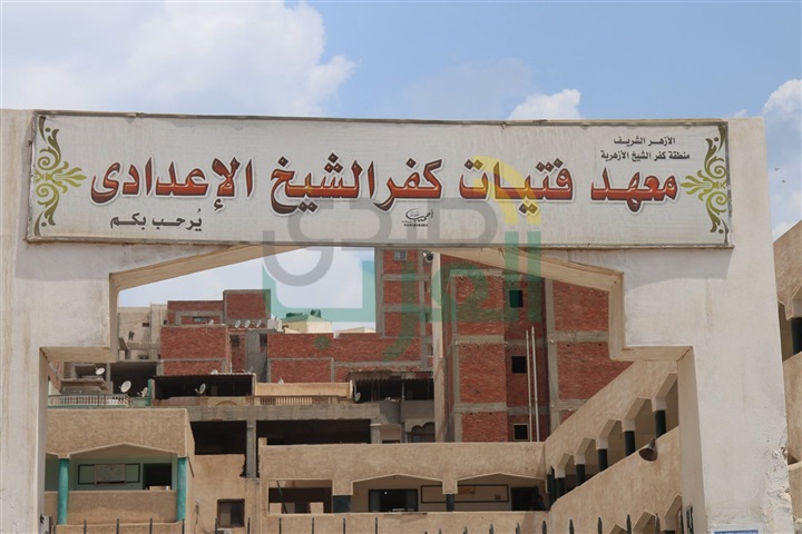 بالفيديو والصور.. محافظ كفرالشيخ يطمئن على انتظام سير امتحانات الثانوية الأزهرية 