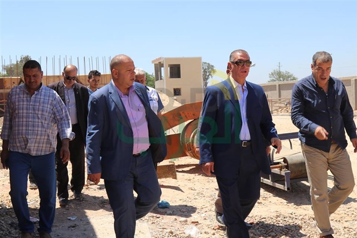 بالصور.. محافظ كفر الشيخ يتابع موقع إنشاء محطة الخلط الإسفلتية الجديدة