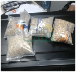 إحباط تهريب 4 آلاف قرص مخدر داخل «ميكرويف» بالمطار