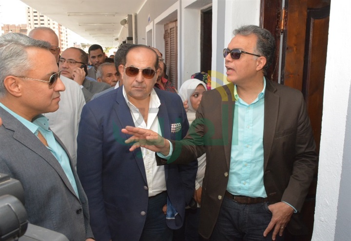 وزير النقل يفتتح  بعض المشروعات الخدمية والتنموية بسوهاج 