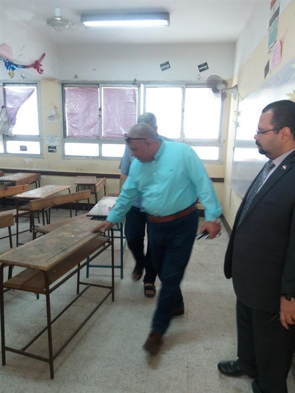 بالصور.. جولات ميدانية لرؤساء الأحياء لتفقد المدارس التى ستنعقد بها امتحانات الثانوية العامة