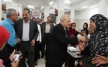 رئيس جامعة الزقازيق يشارك عمال الجامعة وأسرهم حفل الإفطار الجماعي