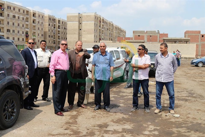بالفيديو والصور.. محافظ كفر الشيخ يتفقد إنشاء مشروع " تحيا مصر " لإسكان الشباب 