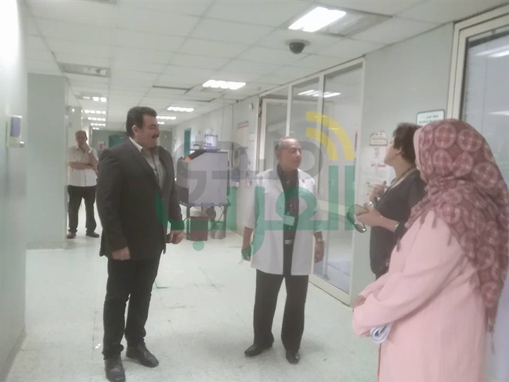 بالصور.. رئيس حى شبرا يتفقد مستشفى شبرا العام للاطمئنان على غرفة الطوارئ 