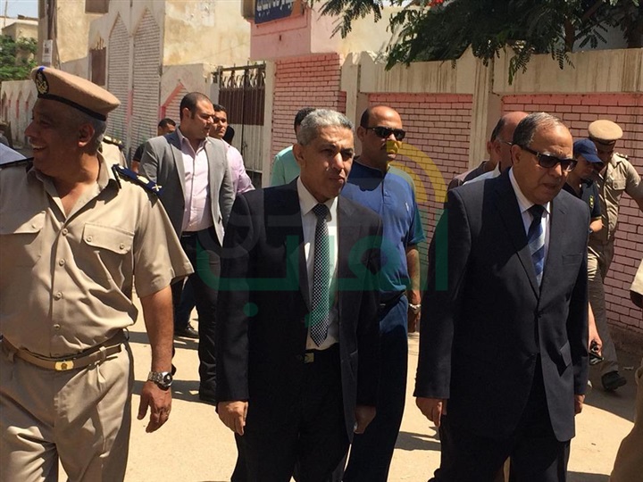 بالصور.. مساعد وزير الداخلية ومدير أمن كفر الشيخ يتفقدان لجان الثانوية العامة 