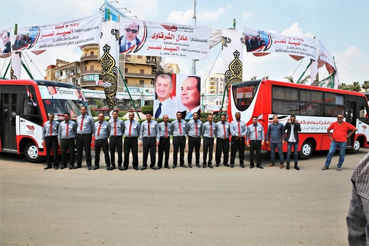  بالصور.. محافظ كفر الشيخ يطلق المرحلة الأولي لتشغيل مشروع النقل الداخلى 