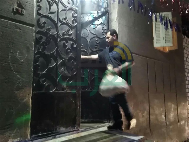 "حارتنا المصرية" توزع 500 شنطة رمضانية للأسر الأشد احتياجاً بريف المنتزه 