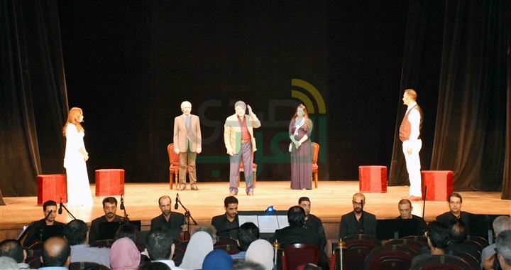 وزيرة الثقافة: "حي على بلدنا" يطوف المحافظات مجانًا وزيرة الثقافة: "حي على بلدنا" يطوف المحافظات مجانًا