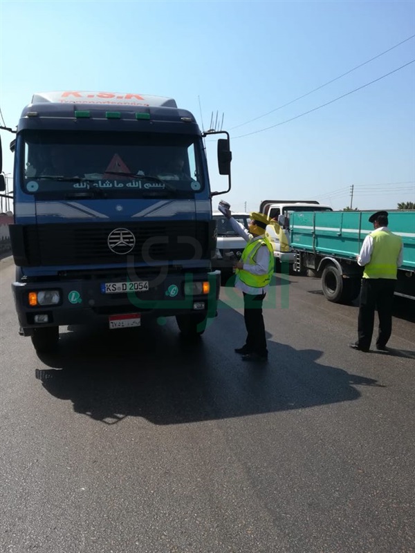 مدير المرور يواصل قيادة حملات التوعية لوقف نزيف الأسفلت على الطرق السريعة