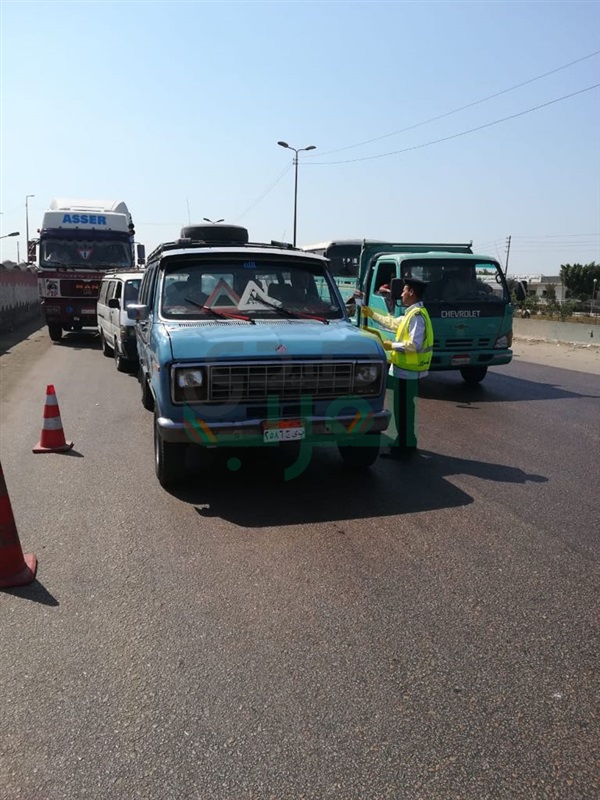 مدير المرور يواصل قيادة حملات التوعية لوقف نزيف الأسفلت على الطرق السريعة