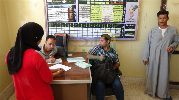 "جامعة المنيا" تطلق قافلتها الخدمية خلال شهر رمضان لقرية "الكوم الحمر"