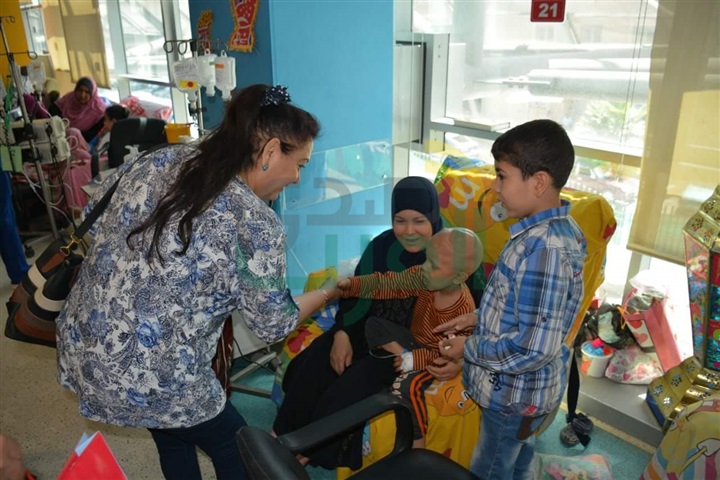 بالصور..زيارة جروب"من أجل شبرا"لمستشفى 57357