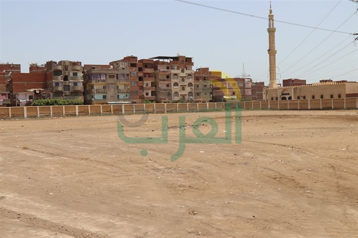 بالفيديو والصور.. محافظ كفر الشيخ يتفقد نادى حى القنطرة الرياضي