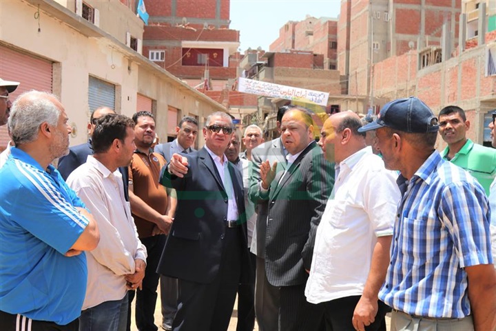بالفيديو والصور.. محافظ كفر الشيخ يتفقد نادى حى القنطرة الرياضي