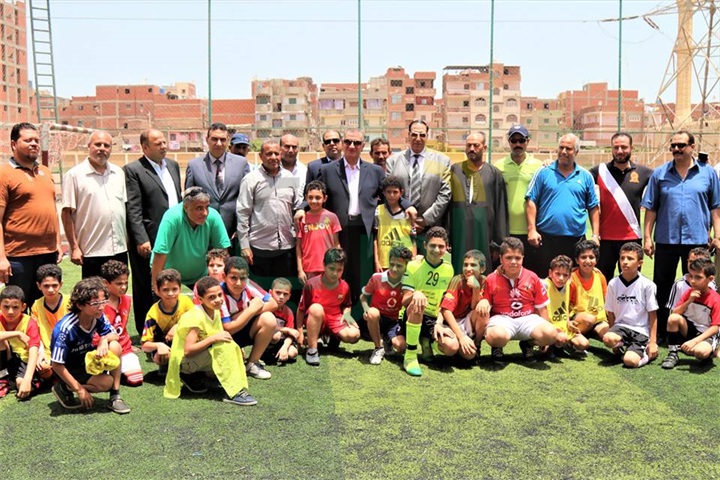 بالفيديو والصور.. محافظ كفر الشيخ يتفقد نادى حى القنطرة الرياضي