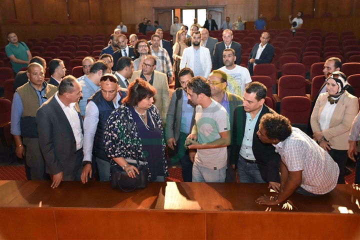 وزير الثقافة تتفقد المركز الثقافي بطنطا وتعلن الافتتاح في 30 يونيه وزير الثقافة تتفقد المركز الثقافي بطنطا وتعلن الافتتاح في 30 يونيه
