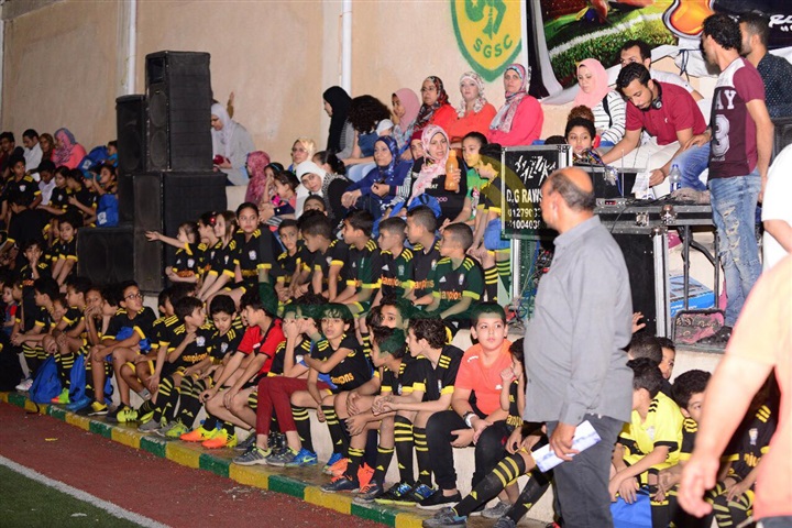 "مستقبل وطن" يحتفل بختام الدورة الرمضانية بالقاهرة بحضور أهالى حلوان والمعصرة "مستقبل وطن" يحتفل بختام الدورة الرمضانية بالقاهرة بحضور أهالى حلوان والمعصرة