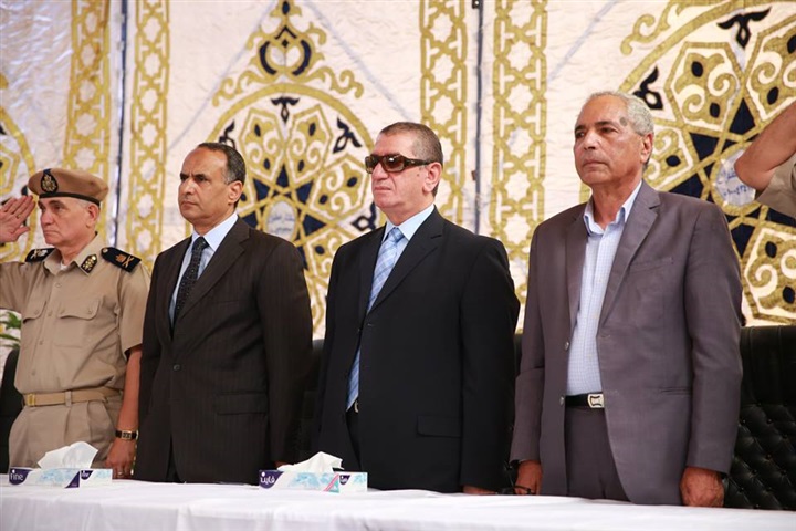 محافظ كفر الشيخ يسلم عقود 96 وحدة إسكان إجتماعي بدسوق