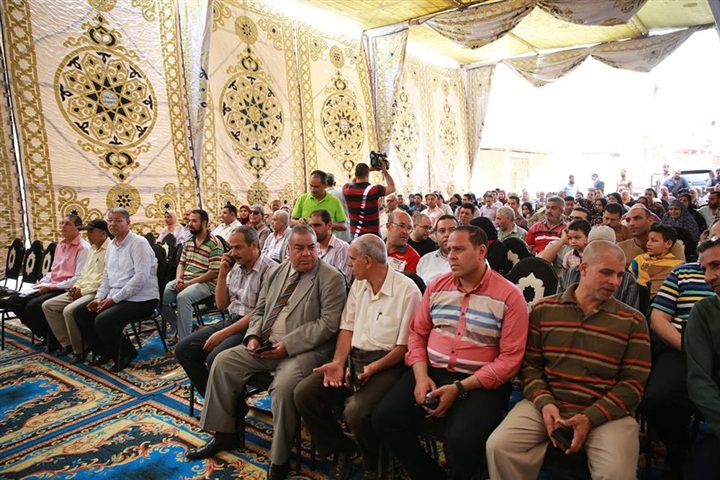 محافظ كفر الشيخ يسلم عقود 96 وحدة إسكان إجتماعي بدسوق